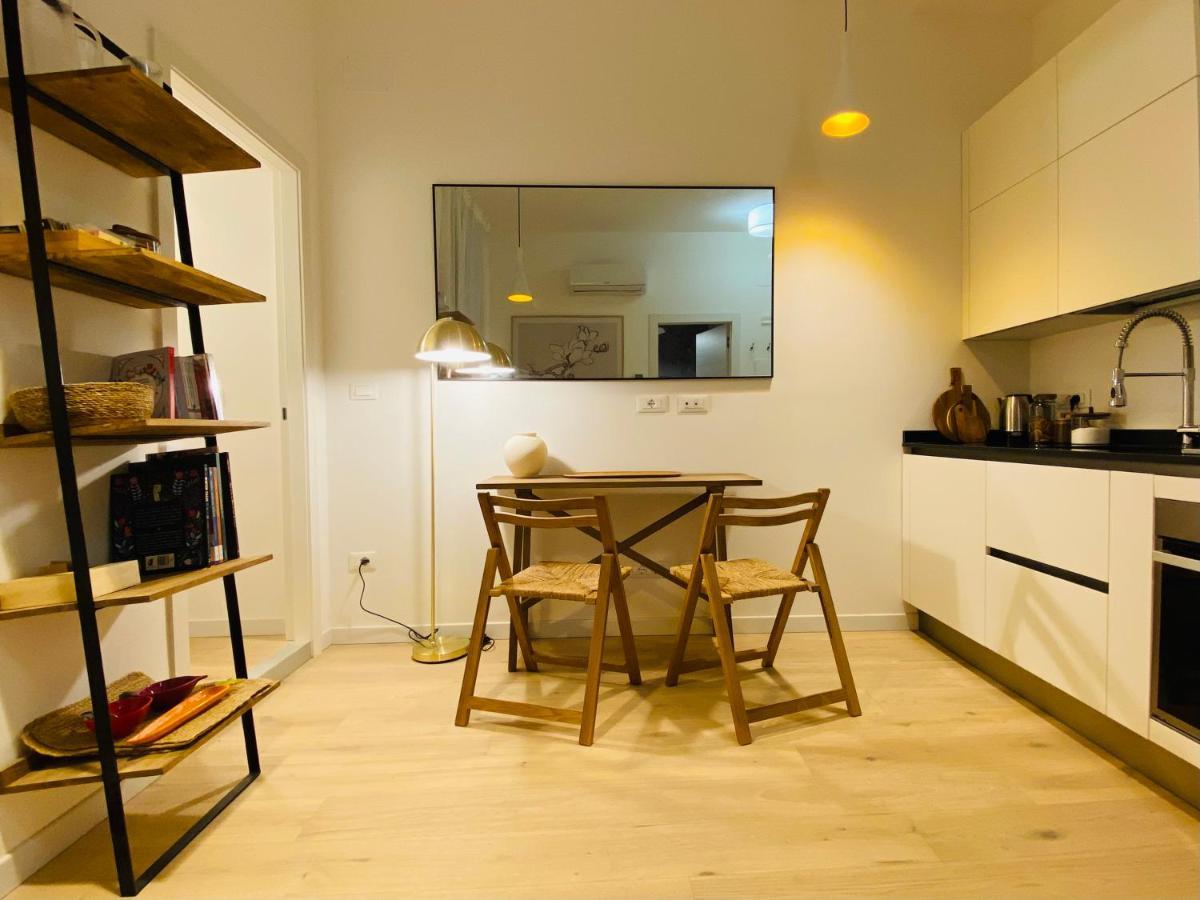 Piazzaborsa Charme Apartment Trieste Luaran gambar