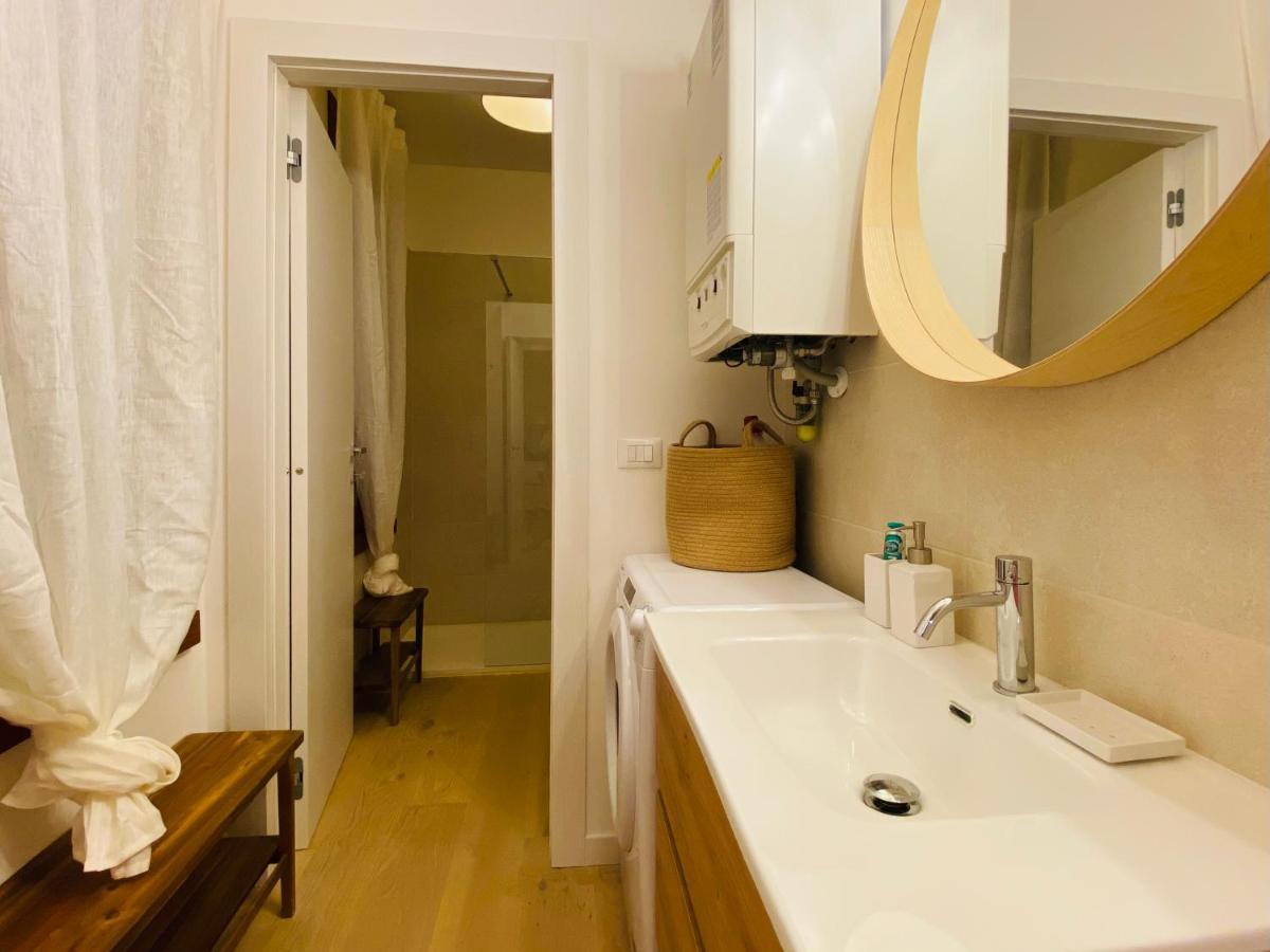 Piazzaborsa Charme Apartment Trieste Luaran gambar